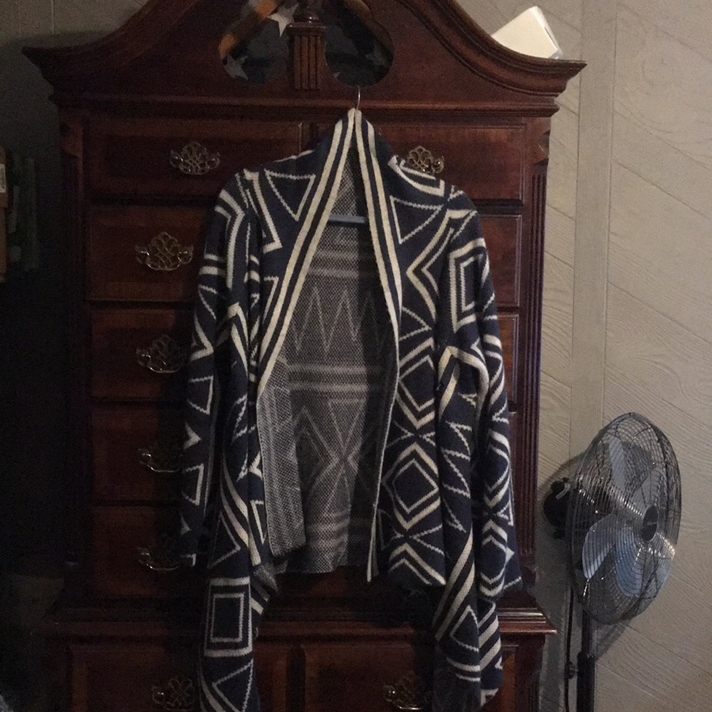 Beautiful hi low sweater